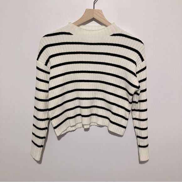 Zara Cropped Sweater Women Size 9-10 Black and White Striped Mock Neck - Picture 1 of 8
